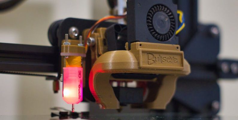 3D Printing, Educational Potential - 3D Printer in a Workshop