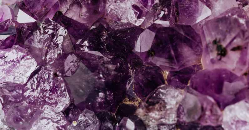 Beauty Industry, Innovations - Set of shiny transparent amethysts grown together